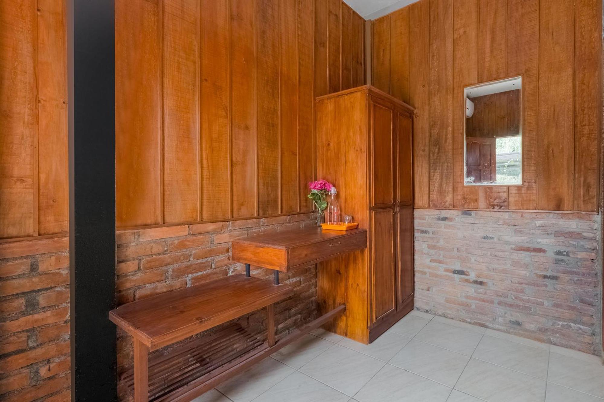 Oyo 3562 Pondok Inspirasi Minggir Klangkapang Exteriör bild